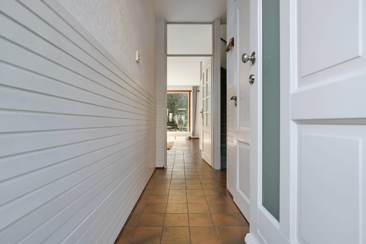 Foto 4 van Cosmeaduin 16