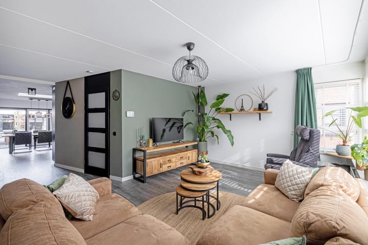 Foto 5 van Dotterbloem 19