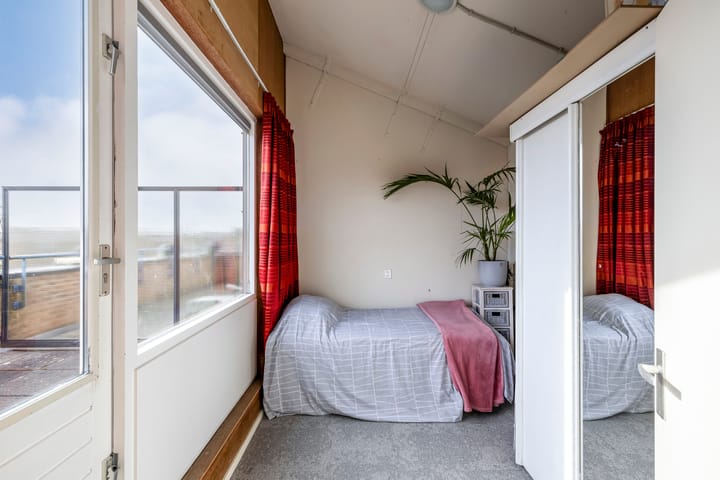 Foto 32 van Dotterbloem 19