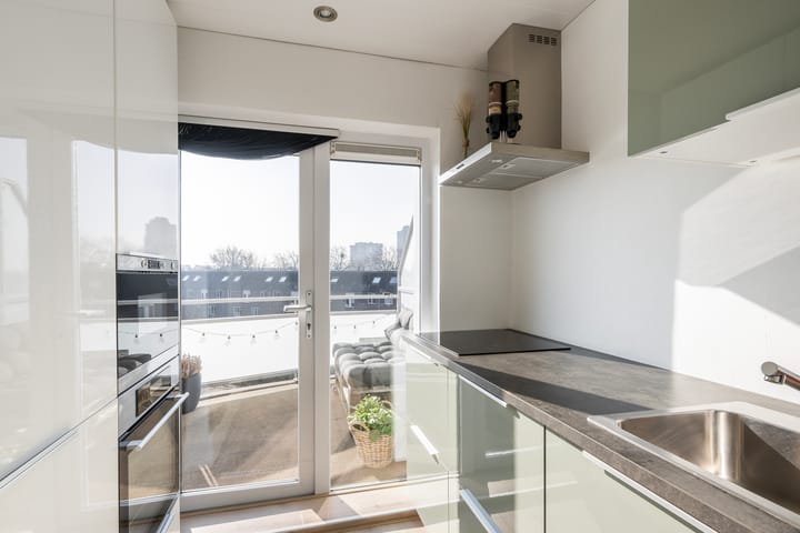 Foto 4 van dr. Schaepmanstraat 12-D