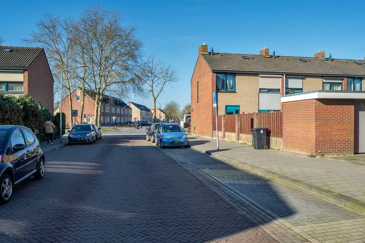 Foto 24 van Hieronymus Boschstraat 3