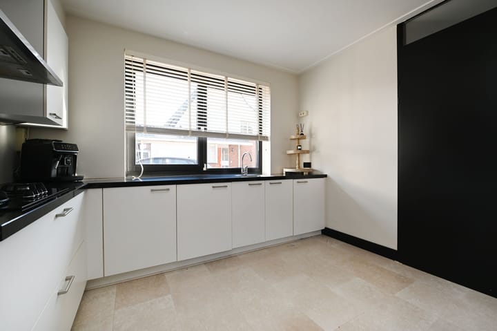 Foto 8 van Vroegelingerf 40