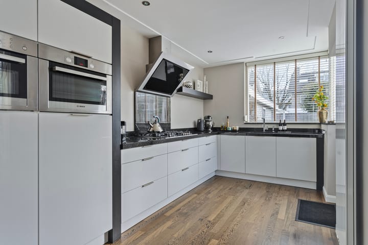 Photo 10 of Commissaris Van Voorst tot Voorstlaan 20