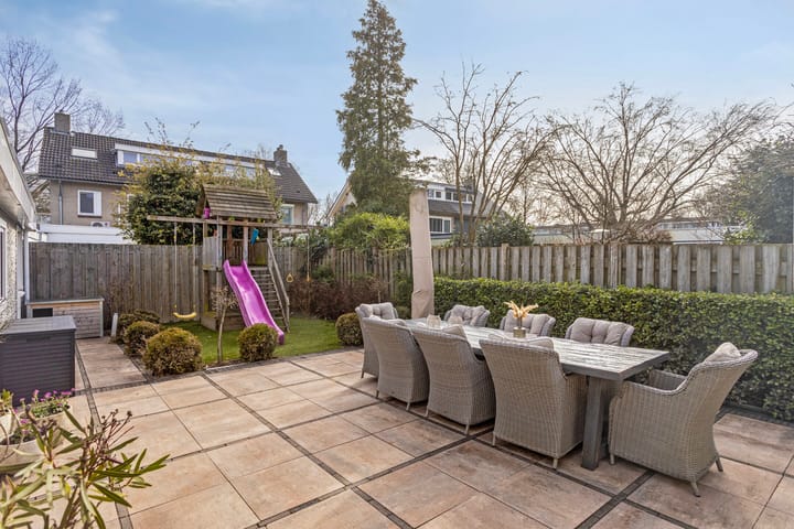 Photo 12 of Commissaris Van Voorst tot Voorstlaan 20