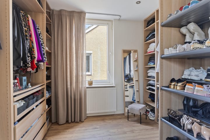 Photo 23 of Commissaris Van Voorst tot Voorstlaan 20