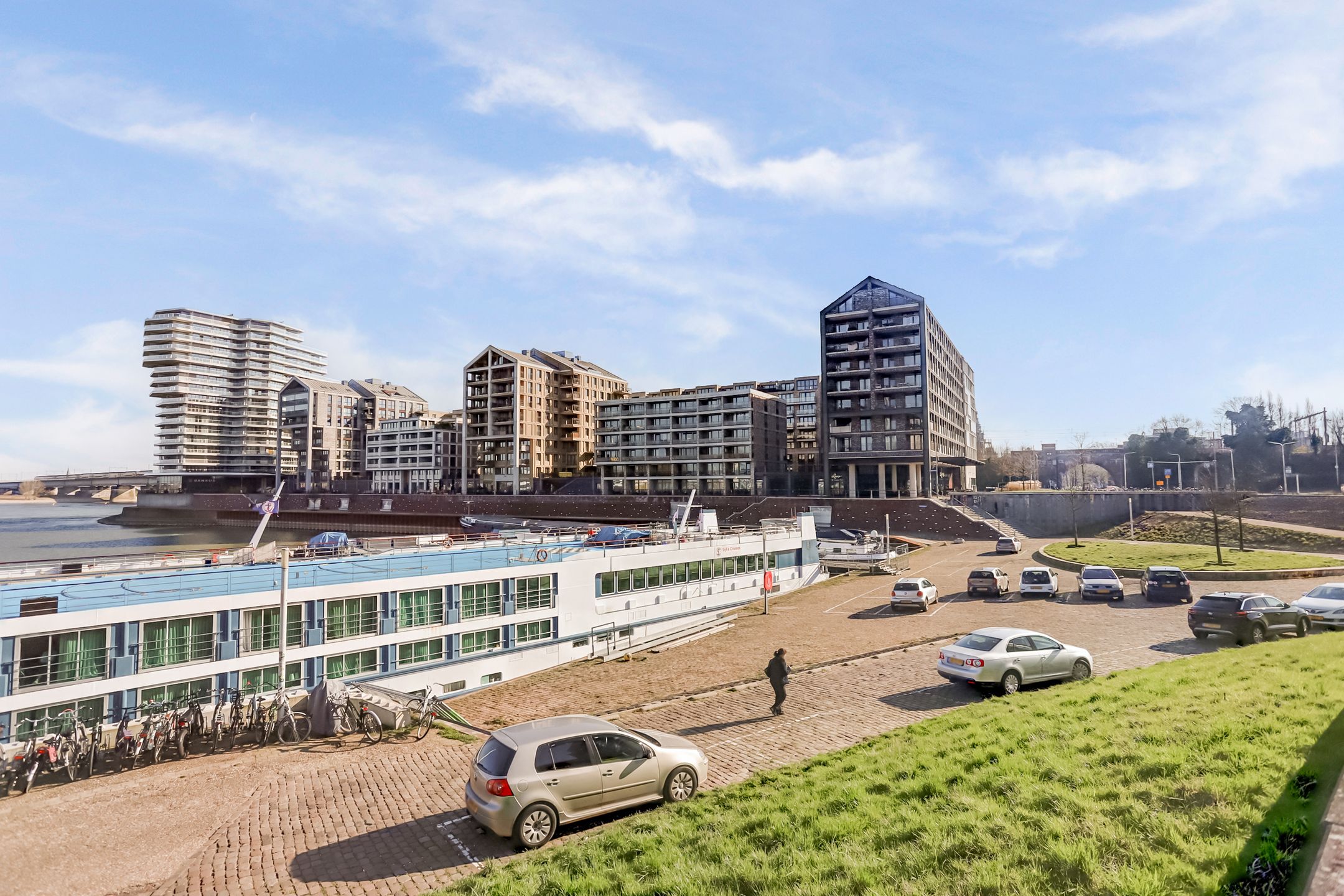 Foto 57 van Waalbandijk 51