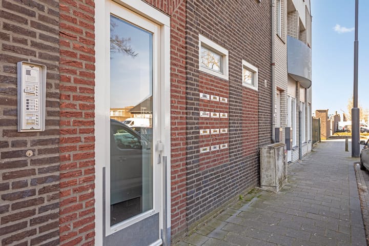 Foto 7 van Hooghuisstraat 36