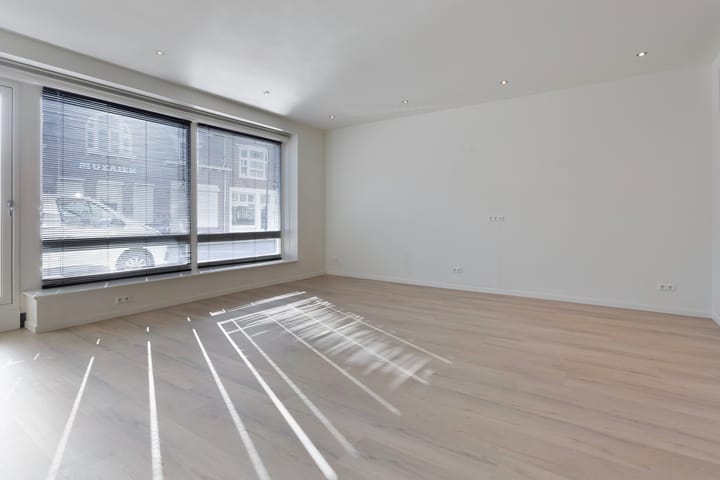 Foto 11 van Hooghuisstraat 36