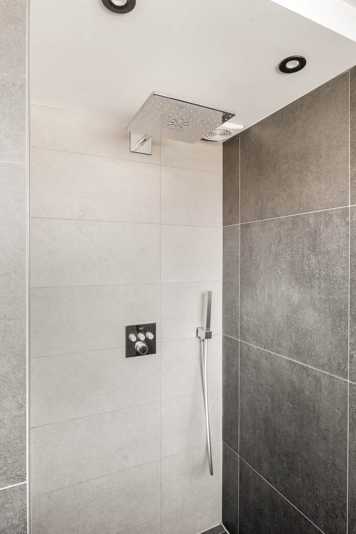 Foto 24 van Lewestraat 10