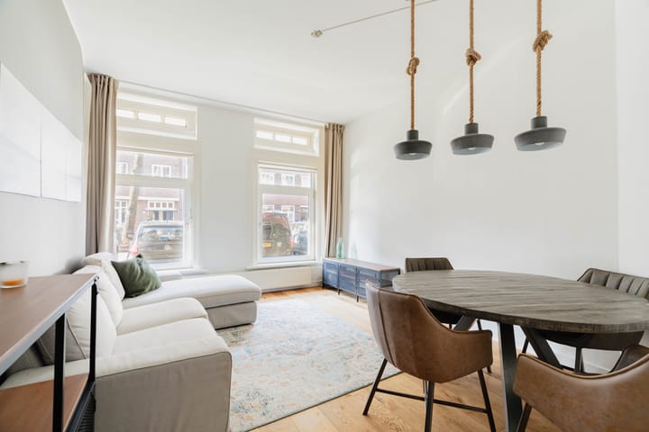 Photo 3 of Stuyvesantstraat 12-H