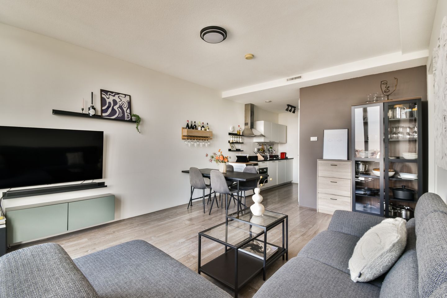 Photo 4 of Bos en Lommerplantsoen 97-H