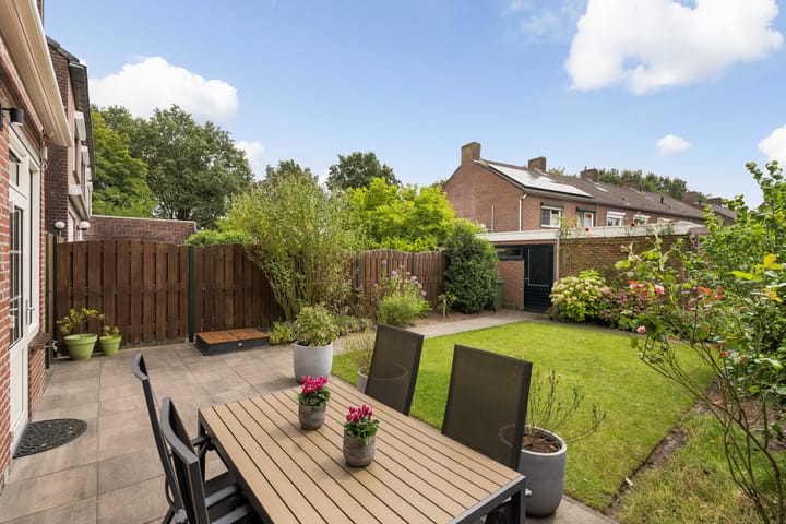 Foto 33 van Tromplaan 5