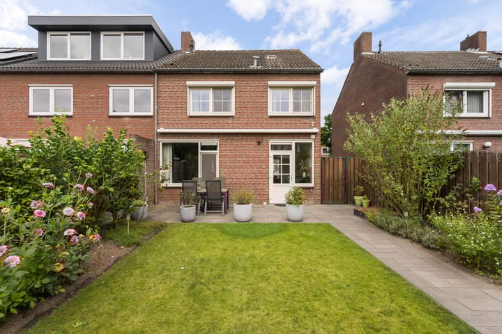 Foto 39 van Tromplaan 5