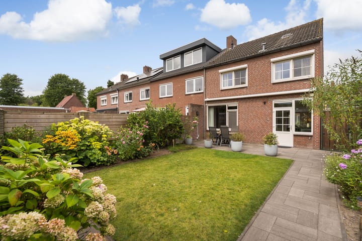 Foto 40 van Tromplaan 5