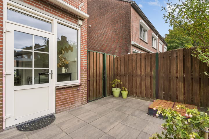 Foto 41 van Tromplaan 5