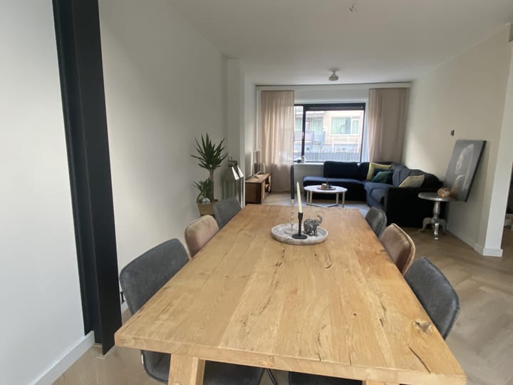 Foto 4 van Van Almondestraat 13