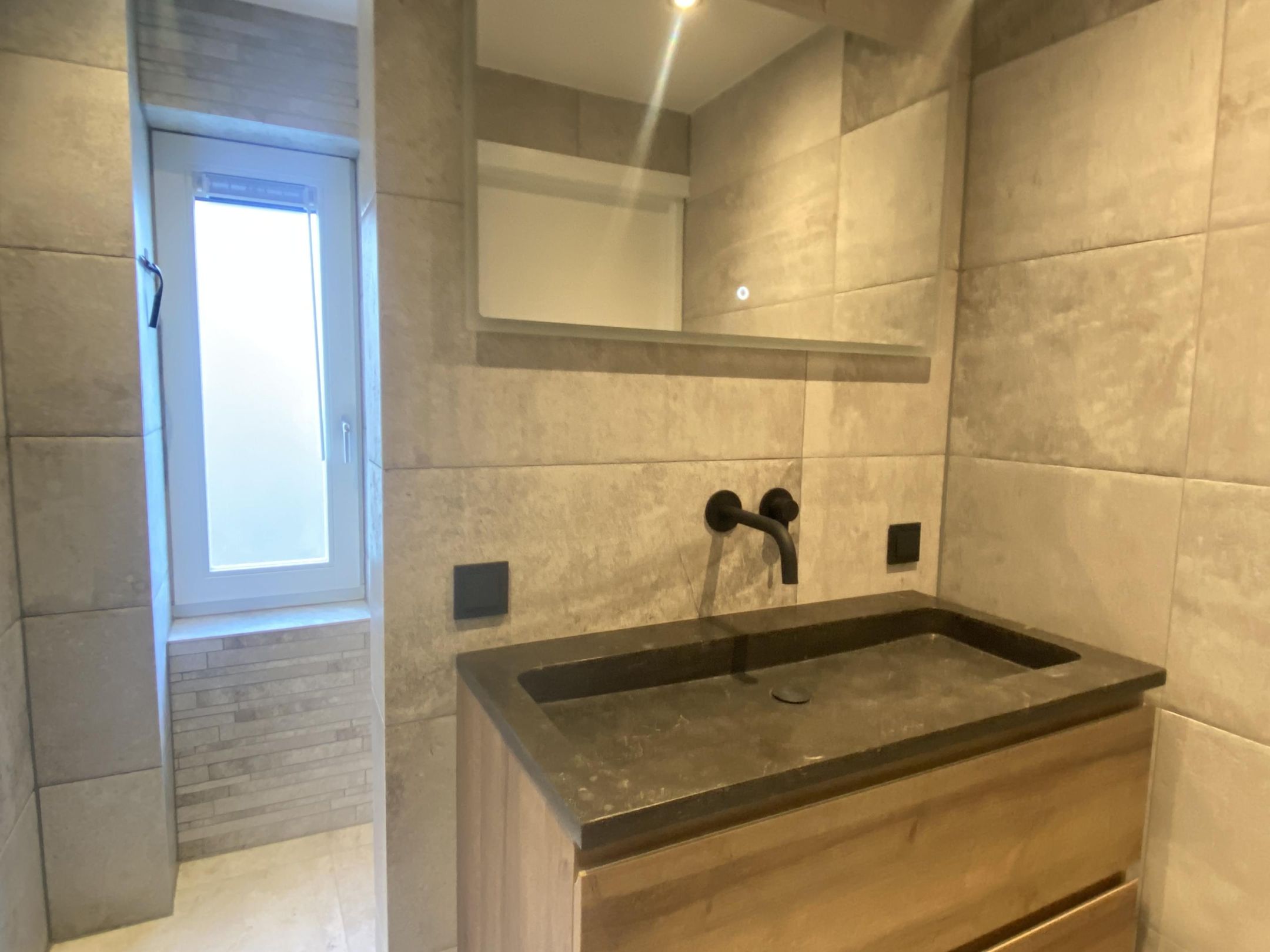 Foto 15 van Van Almondestraat 13