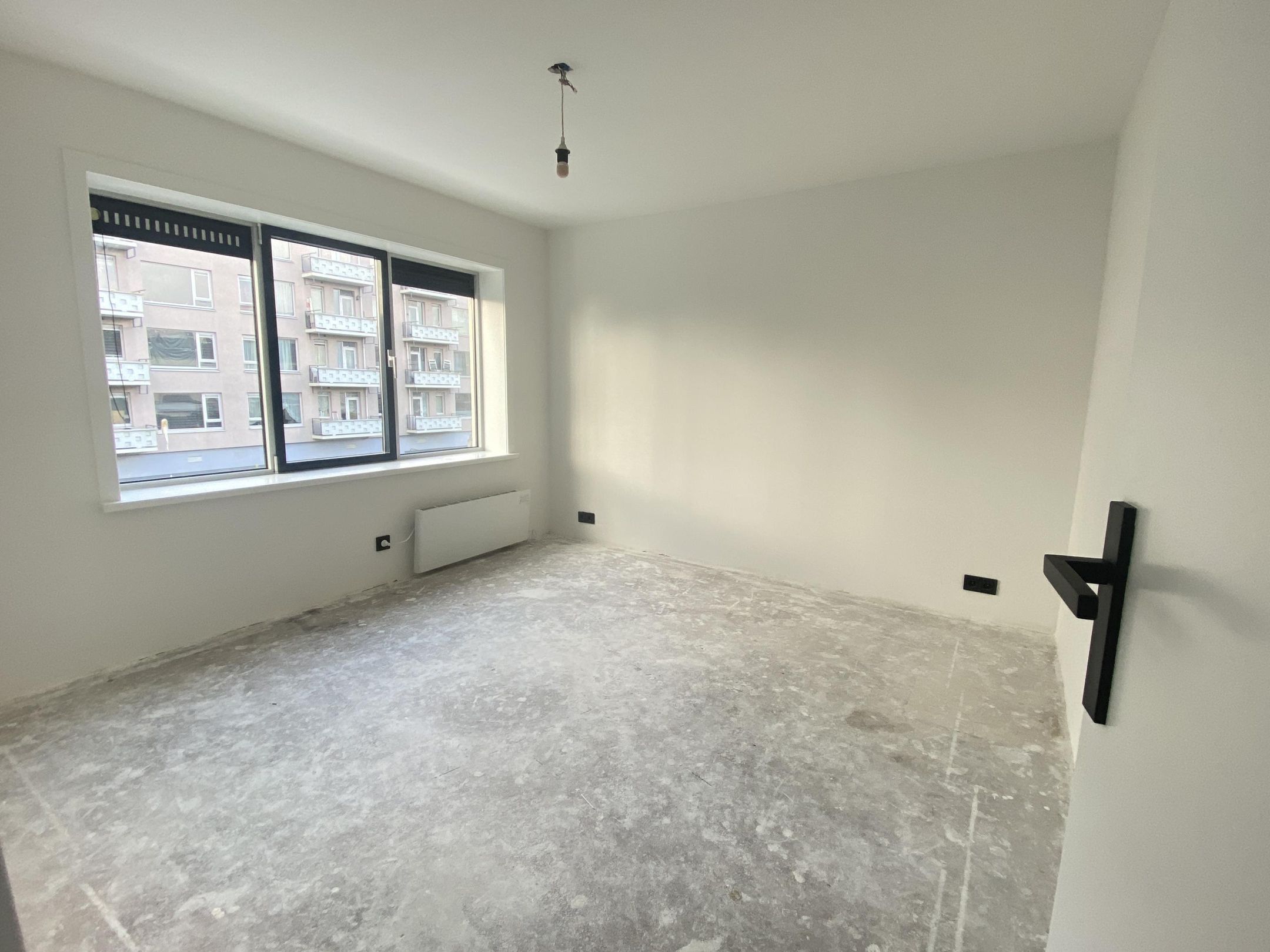 Foto 18 van Van Almondestraat 13