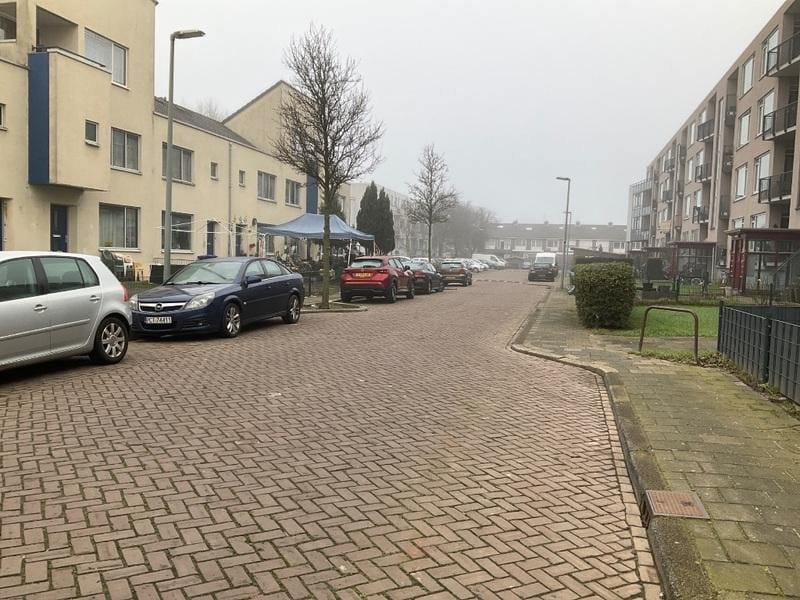 Foto 23 van Van Almondestraat 13