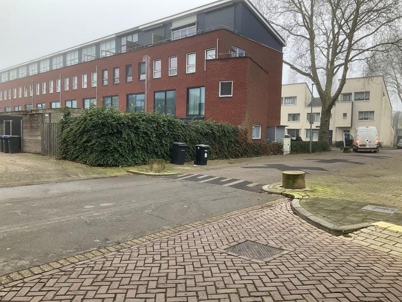 Foto 24 van Van Almondestraat 13