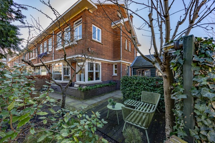 Foto 24 van van Dijcklaan 1