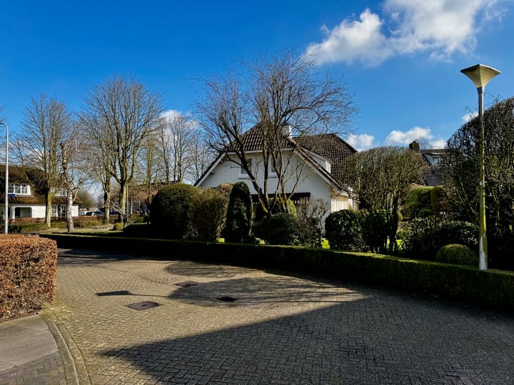 Foto 43 van Beeklaan 250