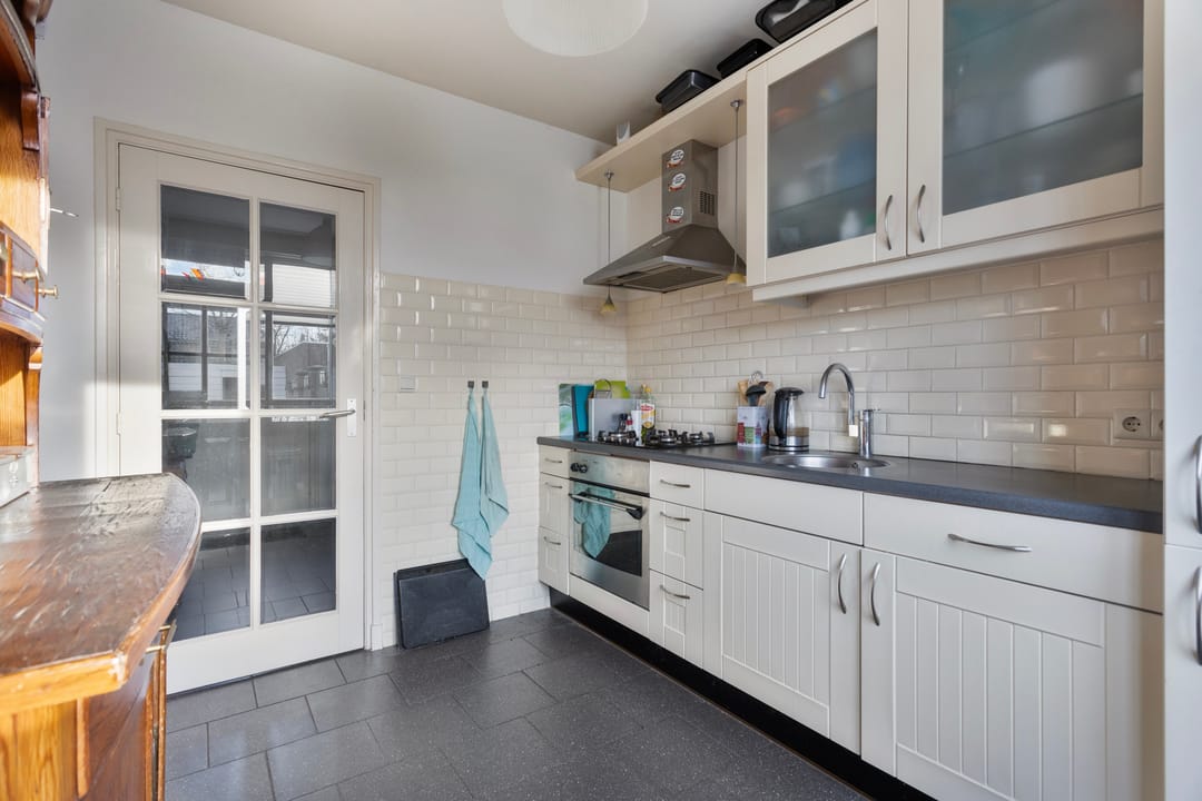 Foto 11 van Tolstraat 12