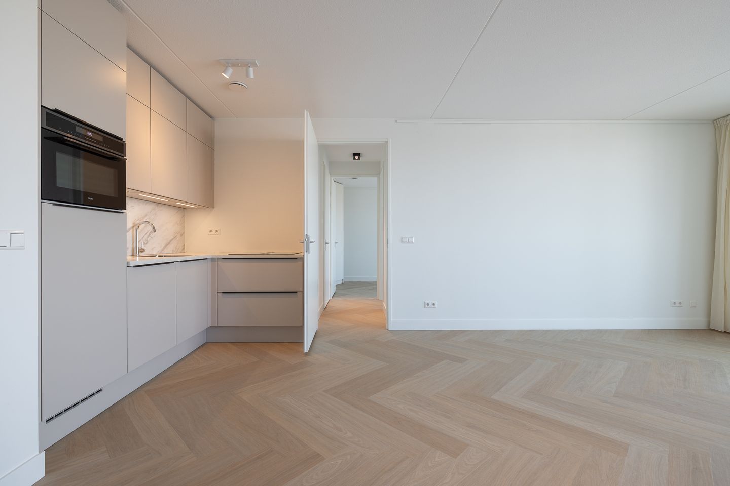 Photo 5 of Bergweg 118-A