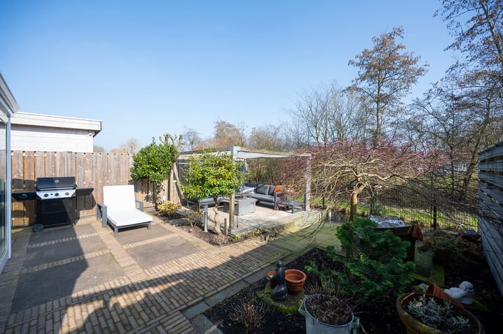 Foto 17 van van Beethovenlaan 18