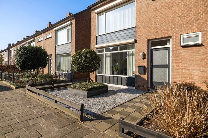 Foto 1 van Graaf Janstraat 26