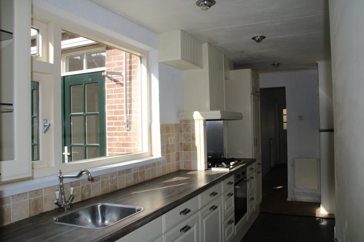 Photo 15 of M A de Ruyterstraat 4