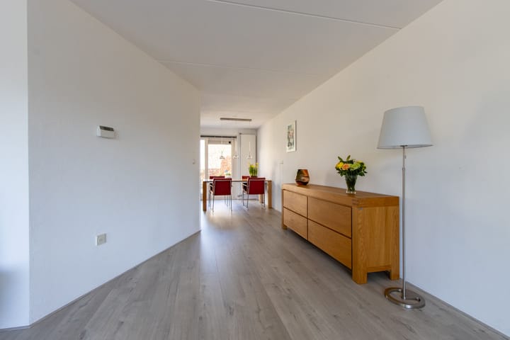 Foto 11 van Dotterbloem 57