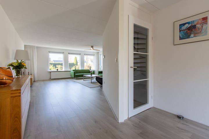 Foto 12 van Dotterbloem 57