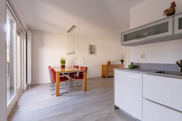 Foto 15 van Dotterbloem 57