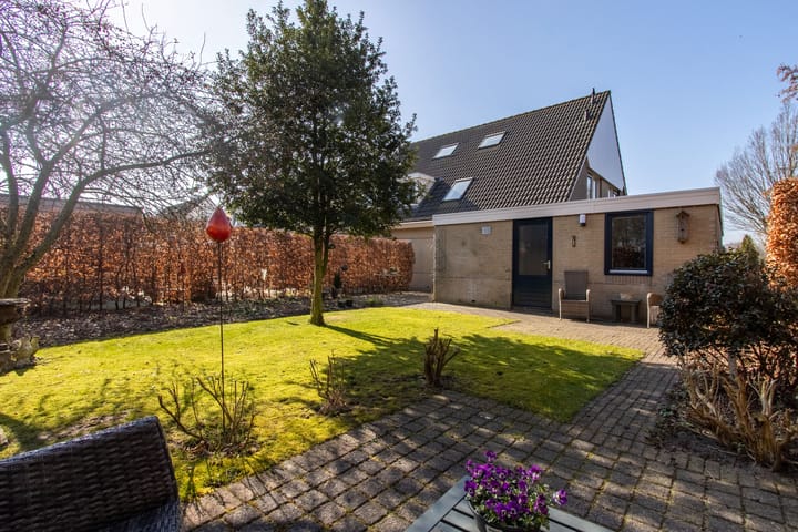 Foto 33 van Dotterbloem 57