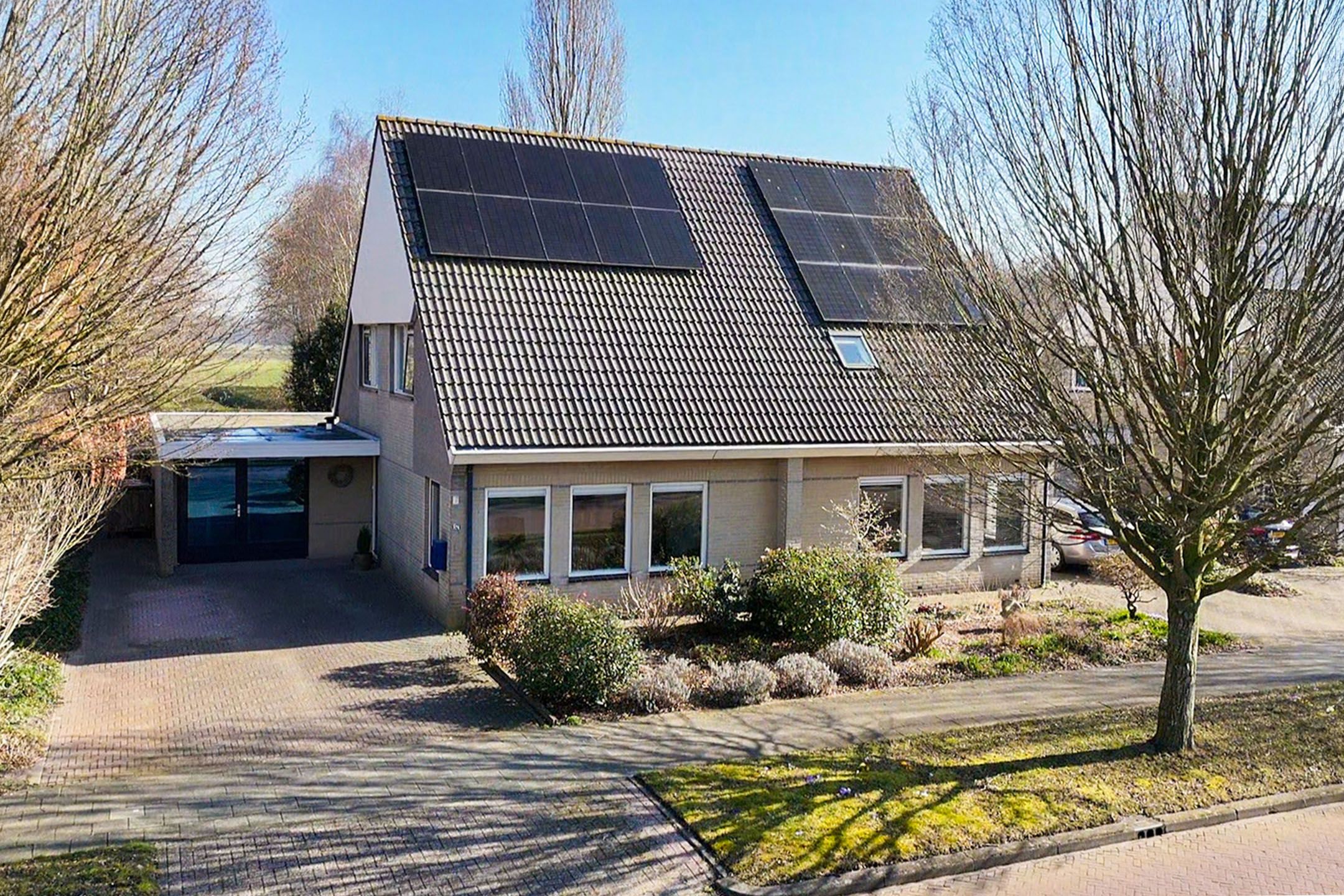 Foto 42 van Dotterbloem 57