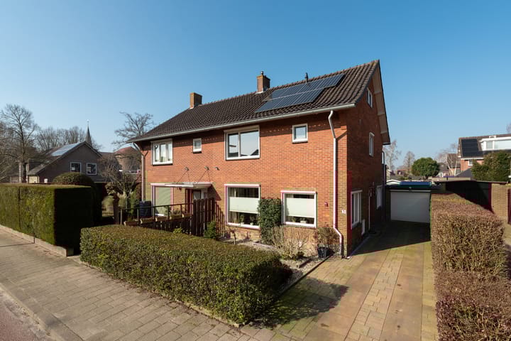 Foto 1 van Koningin Julianalaan 3