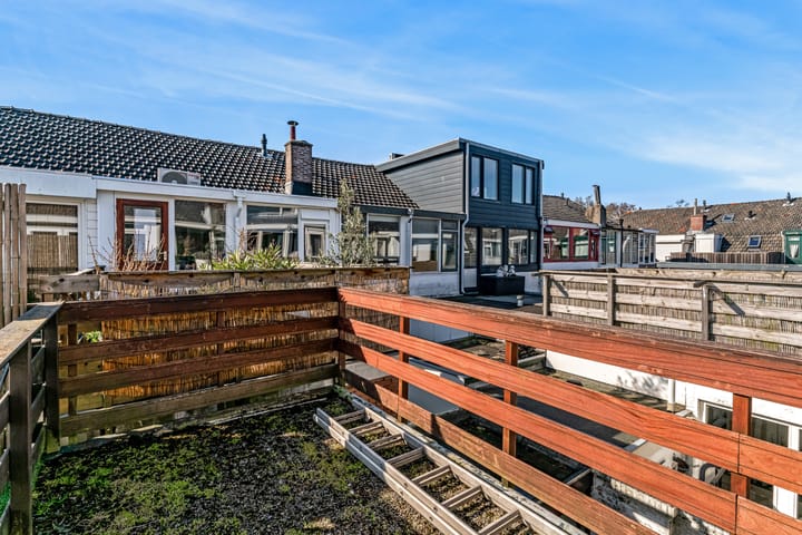 Foto 24 van De Genestetstraat 17