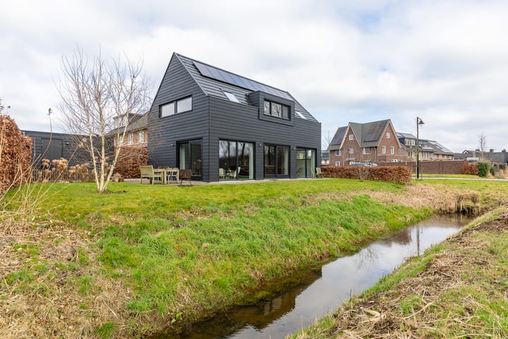 Photo 1 of Marie Curiestraat 38