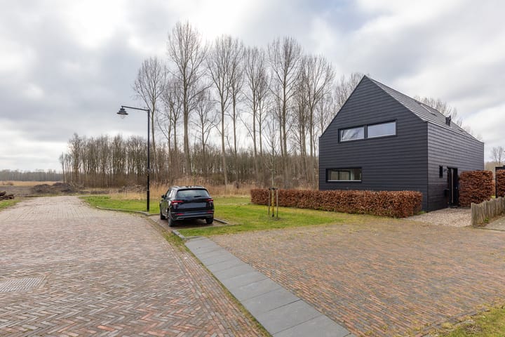 Photo 10 of Marie Curiestraat 38