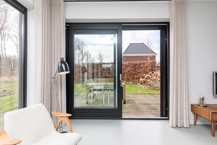 Photo 36 of Marie Curiestraat 38