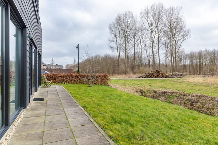 Photo 40 of Marie Curiestraat 38