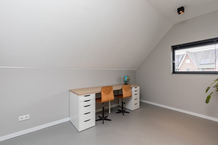 Photo 57 of Marie Curiestraat 38