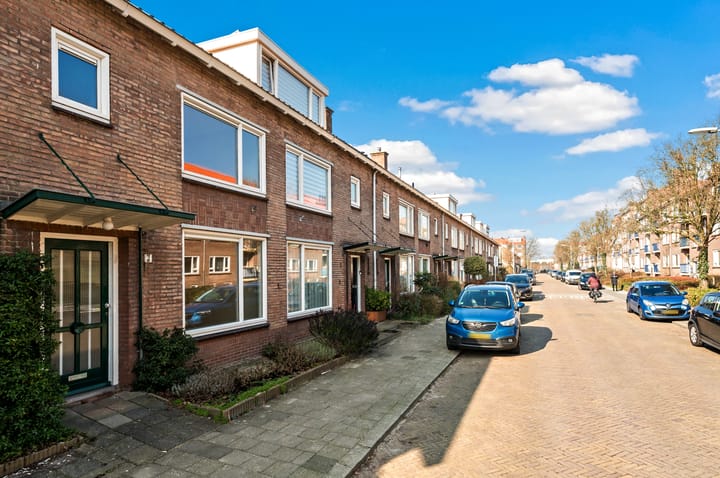 Foto 3 van De Genestetstraat 3