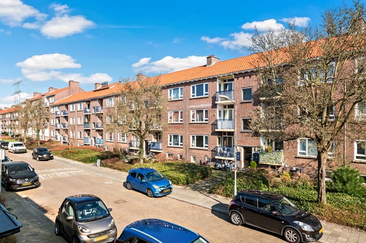 Foto 20 van De Genestetstraat 3