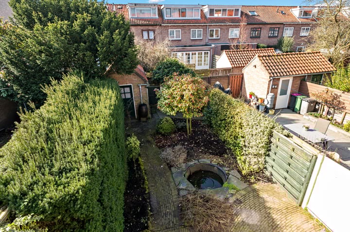 Foto 23 van De Genestetstraat 3