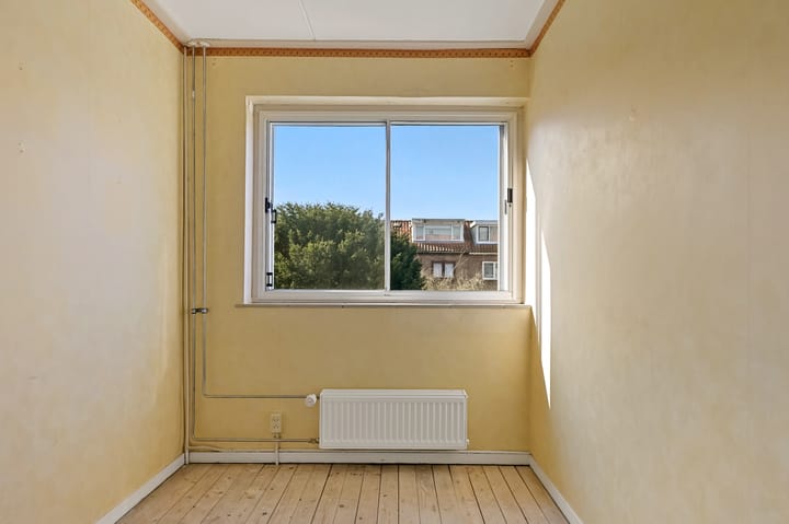 Foto 25 van De Genestetstraat 3