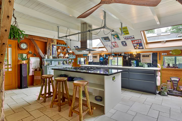 Photo 19 of Westeinde 110