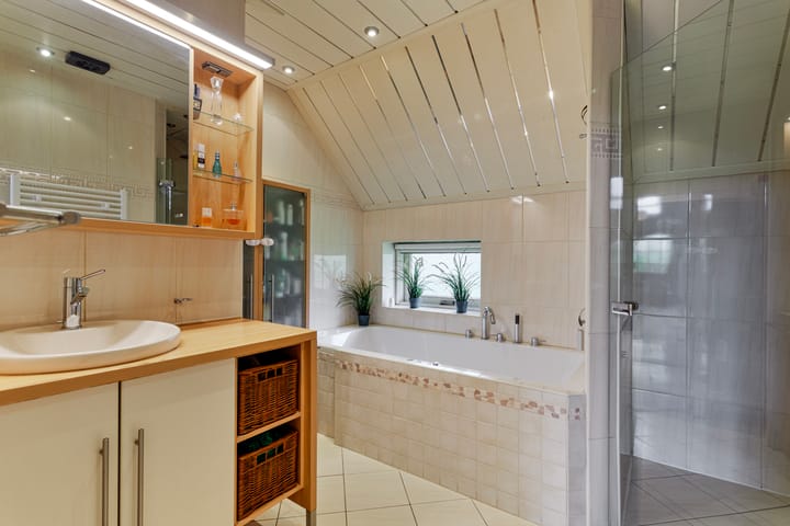 Photo 33 of Westeinde 110