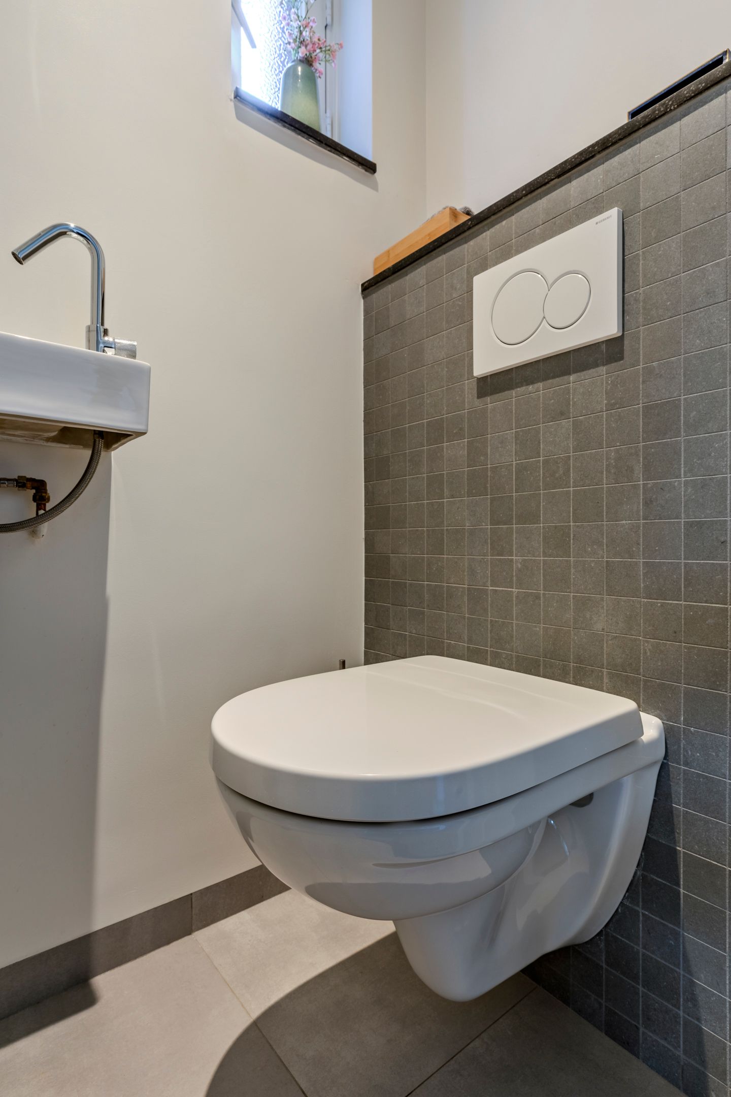 Foto 9 van Den Haas 79